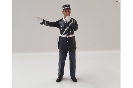 Figura Andre Policeman pintado