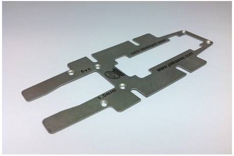 Metalic base 1/24 of 1mm for linear fibre chassis